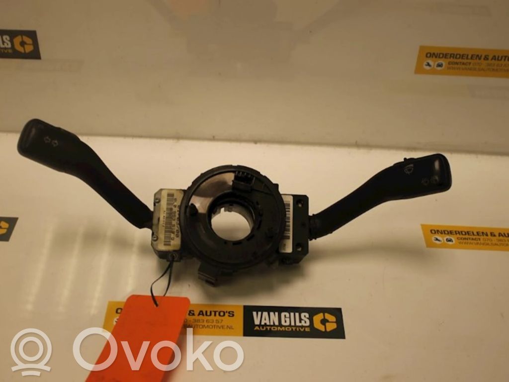 Volkswagen Golf IV Pulsanti/interruttori sul volante