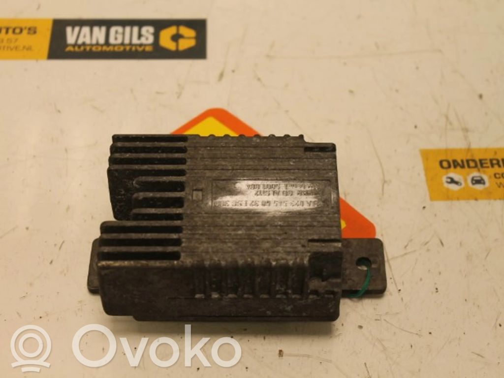 Module de commande de ventilateur   A0235456832,A0235456832