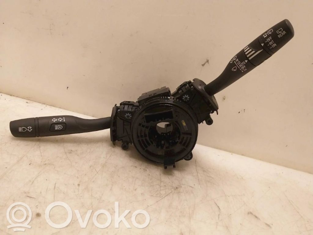 Opel Astra K Butoane/comutatoare pe volan 