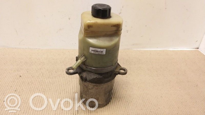 Ford Focus Zbiornik płynu wspomagania układu kierowniczego 