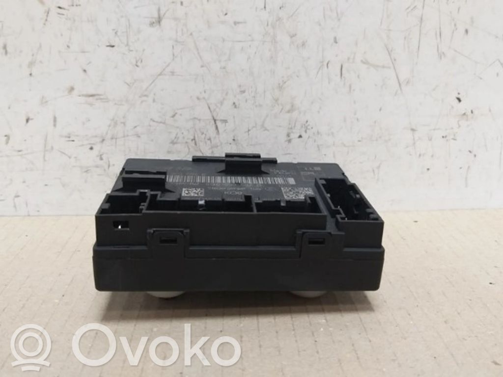 Volkswagen Golf VII Centralina/modulo chiusura centralizzata portiere 