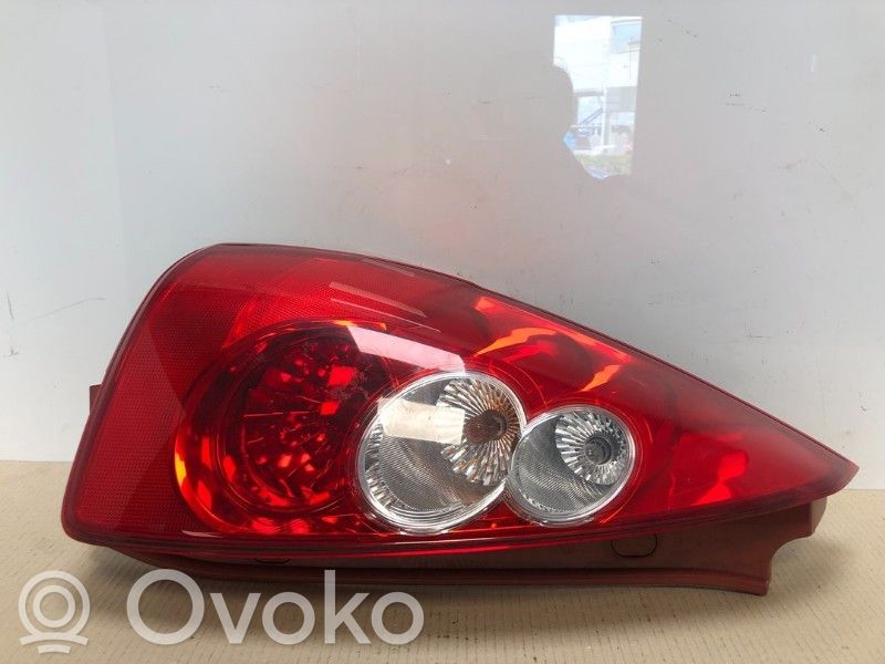 Mazda 5 Lampă spate în caroserie 