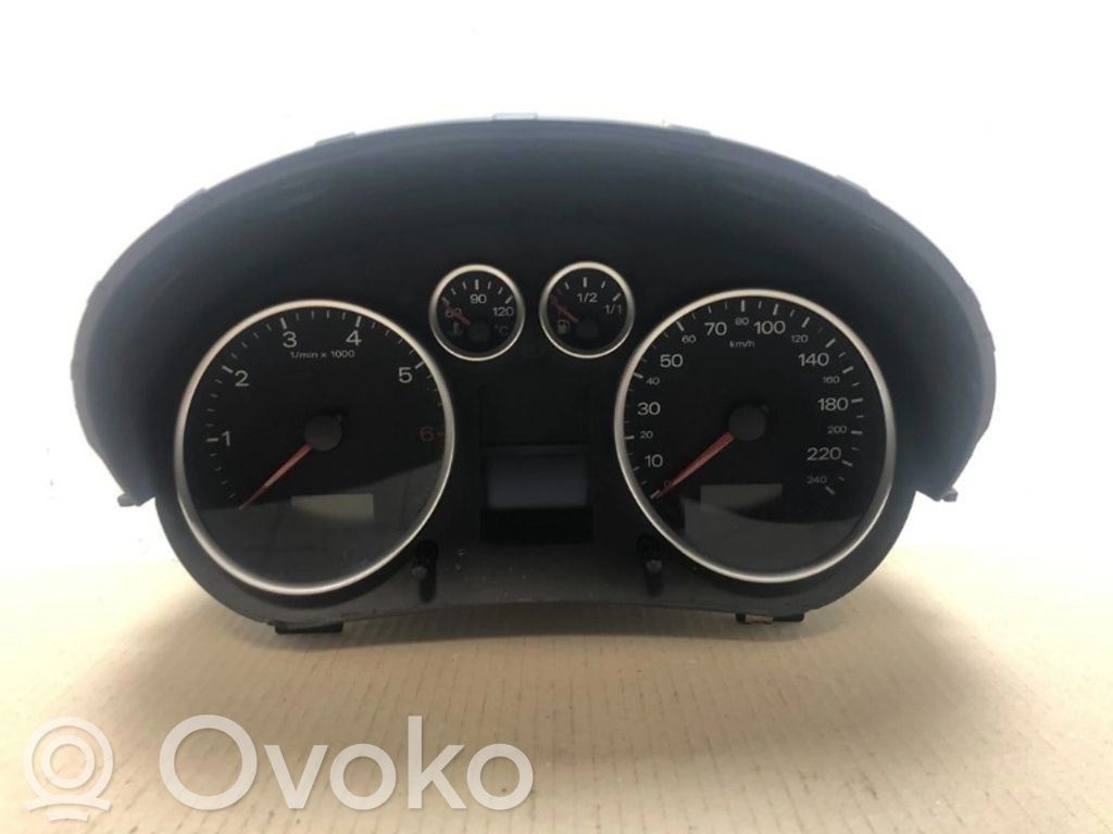 Audi A2 Speedometer (instrument cluster) 