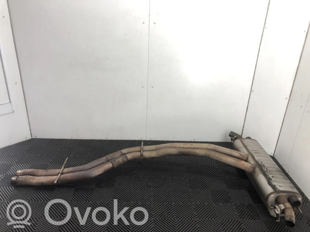 Lamborghini Urus Rear muffler/silencer tail pipe 