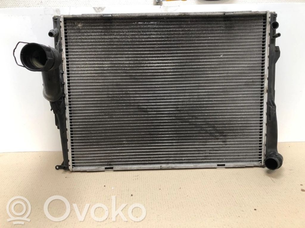 BMW 1 E81 E87 Set del radiatore