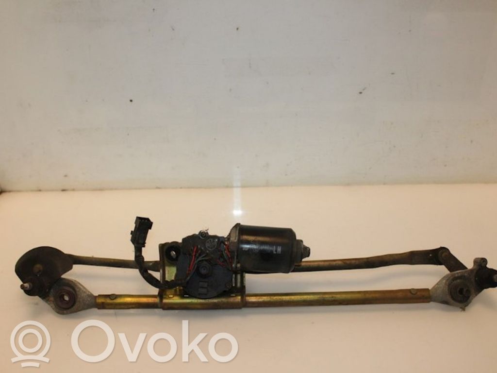 Saab 900 Tringlerie et moteur d'essuie-glace avant