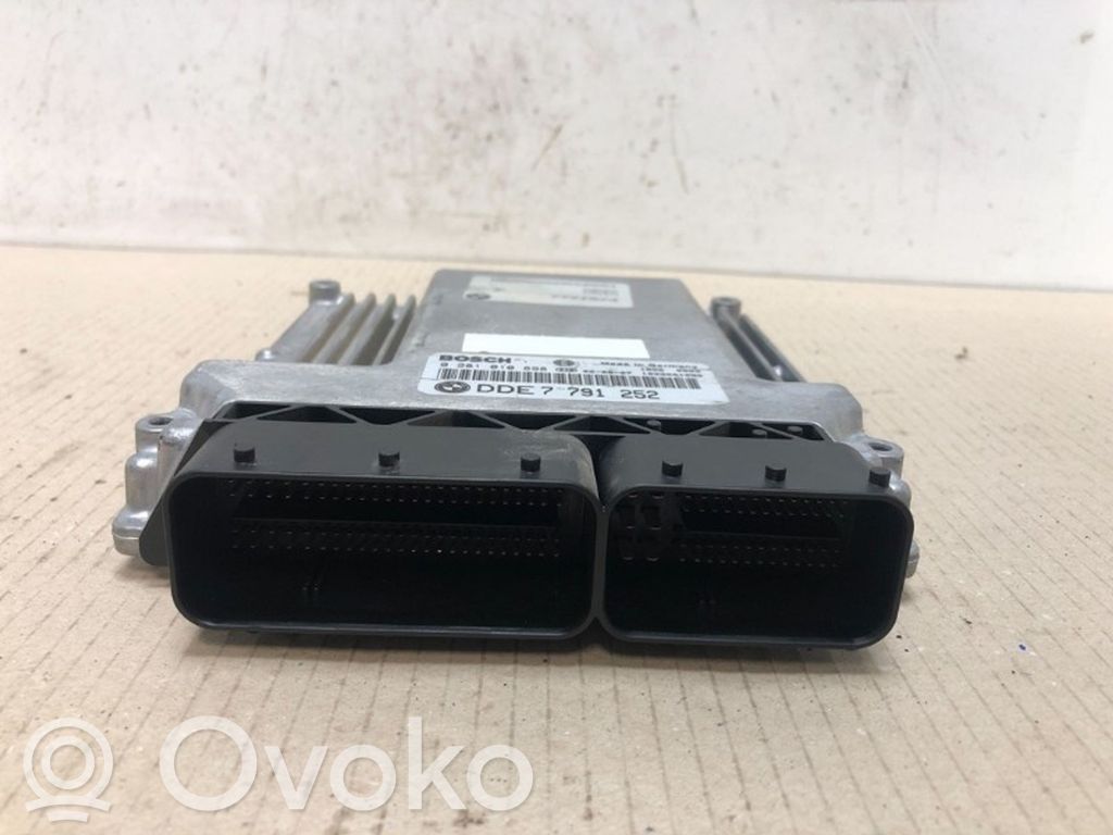 BMW 7 E65 E66 Engine control unit/module 
