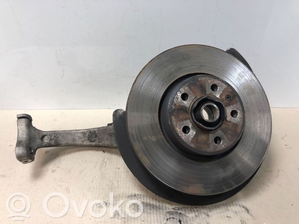Audi A4 S4 B9 Fuso a snodo con mozzo ruota anteriore 