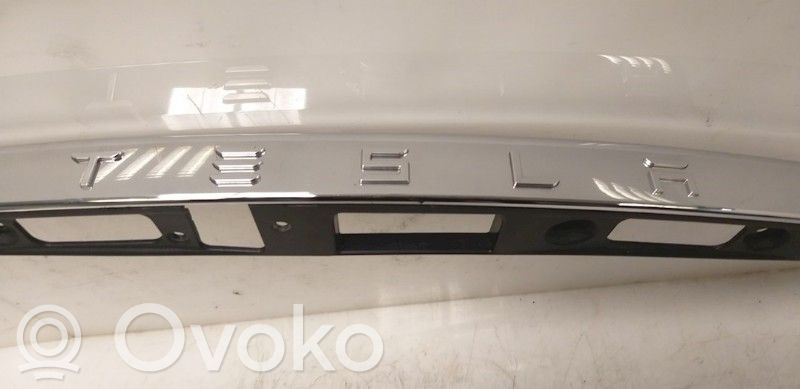Tesla Model S Garniture de hayon 