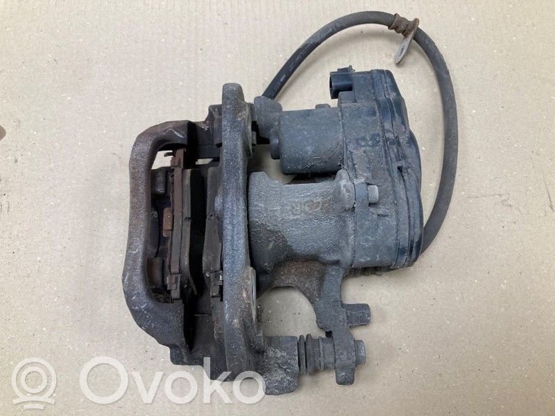 Toyota C-HR I Caliper del freno trasero 