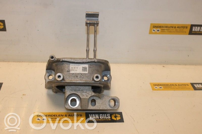 Volkswagen PASSAT B8 Suport tampon motor 