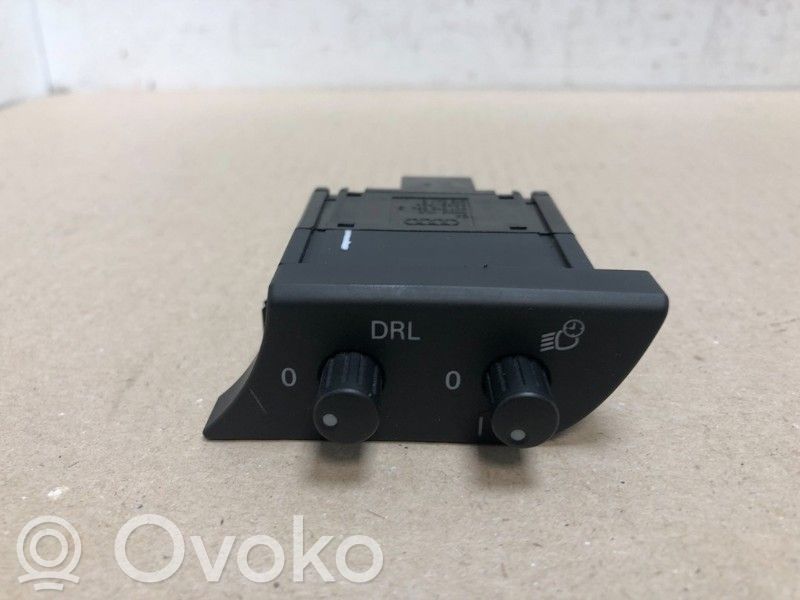 Audi A4 S4 B7 8E 8H Interruttore luci interne 
