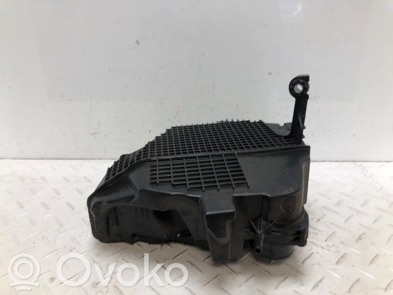 Renault Clio IV Obudowa filtra powietrza 