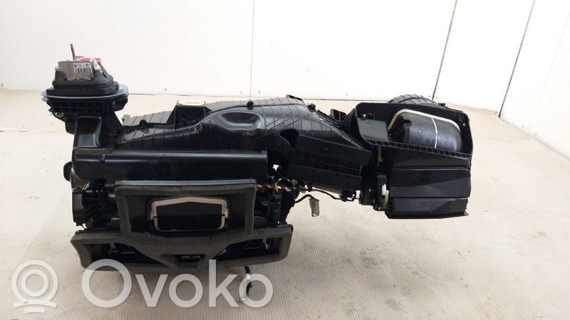 BMW X5M G05 F95 Salona gaisa mezgla plastmasas korpuss 