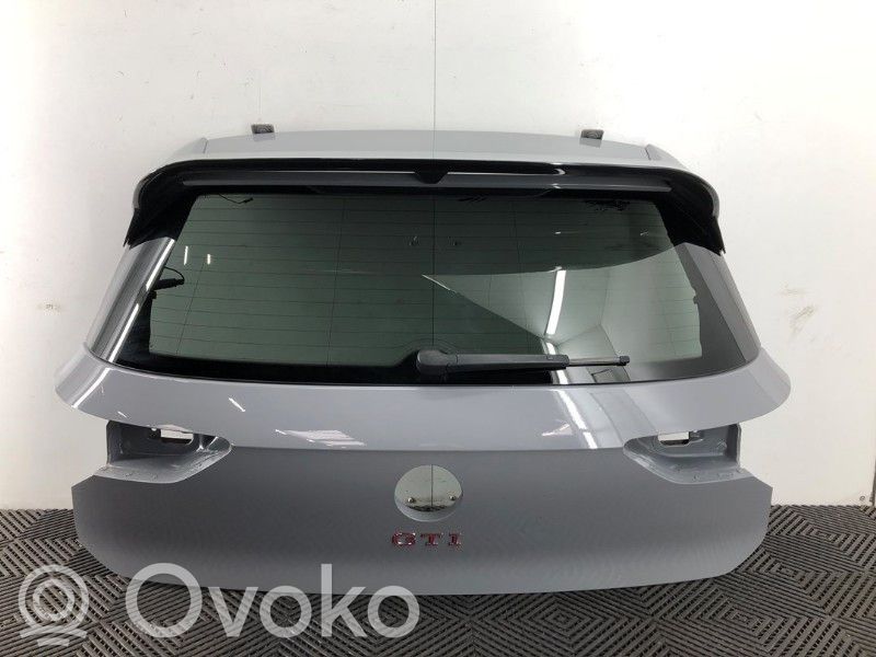 Volkswagen Golf VIII Tylna klapa bagażnika