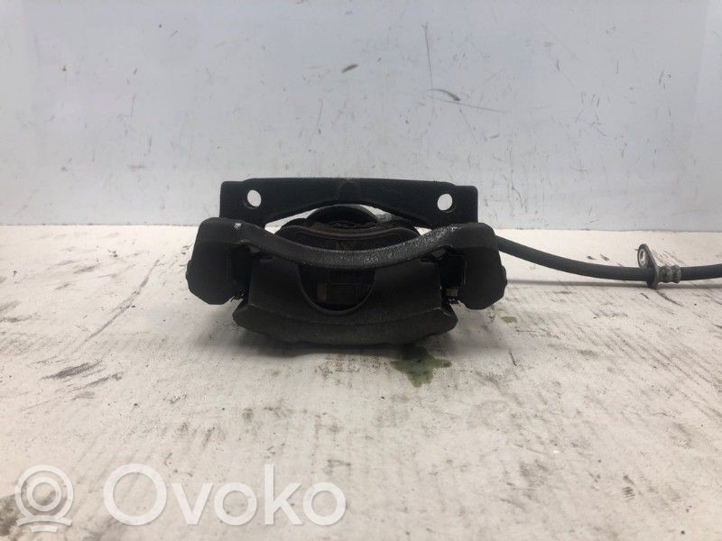 Toyota Aygo AB40 Pinza del freno anteriore