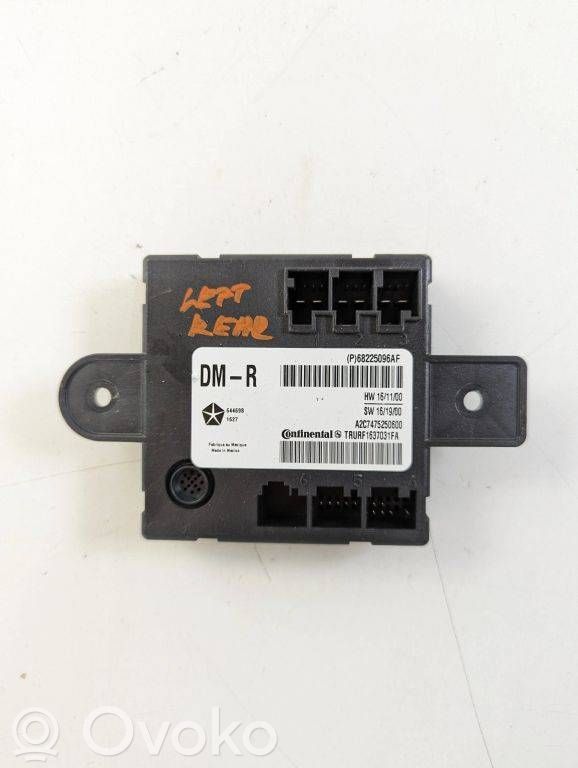 Chrysler Pacifica Sliding door control unit/module 