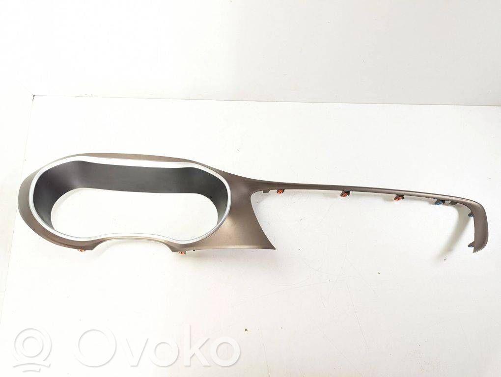 Chrysler Pacifica Dashboard trim 