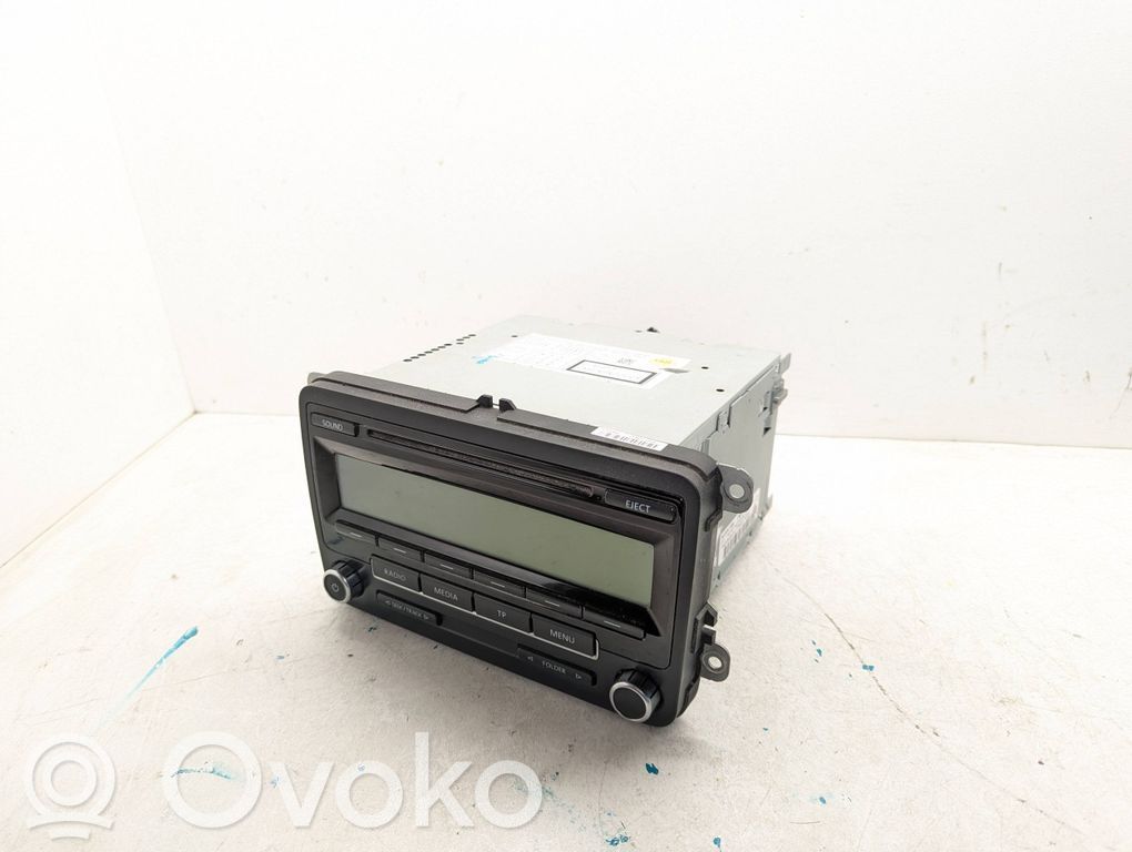Volkswagen PASSAT B6 Radio/CD/DVD/GPS-pääyksikkö 