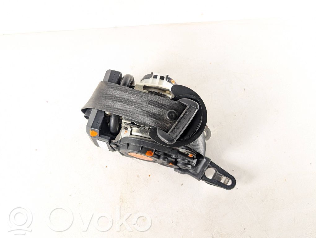 Audi A8 S8 D5 Cinturón delantero 