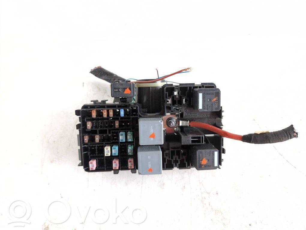 Volvo XC90 Fuse module 