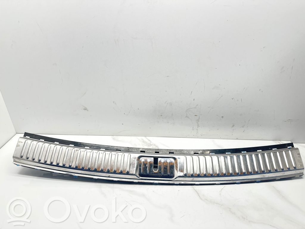 Osłona pasa bagażnika   7P0863459H