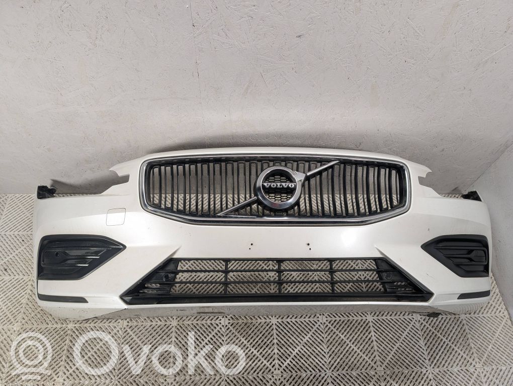 Volvo V60 Parachoques delantero 