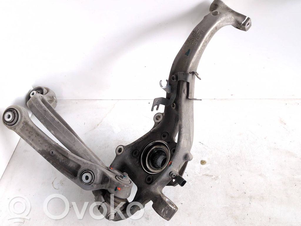 Audi Q7 4M Achsschenkel vorne 