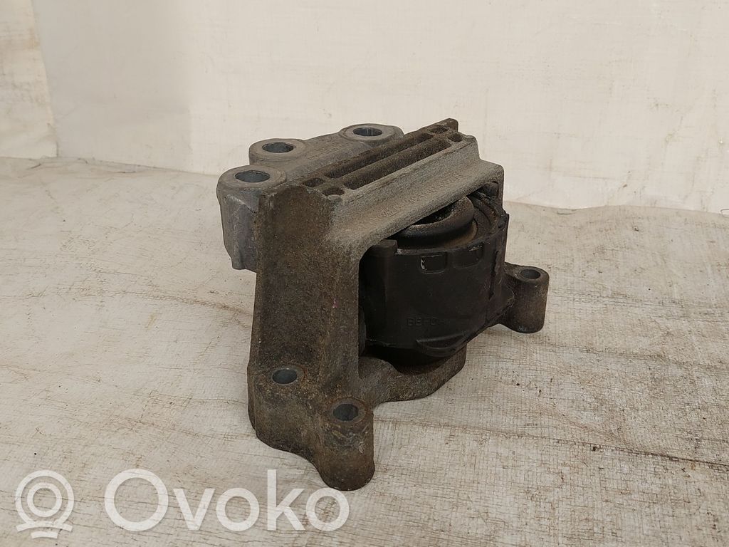 Ford Transit Engine mount bracket 