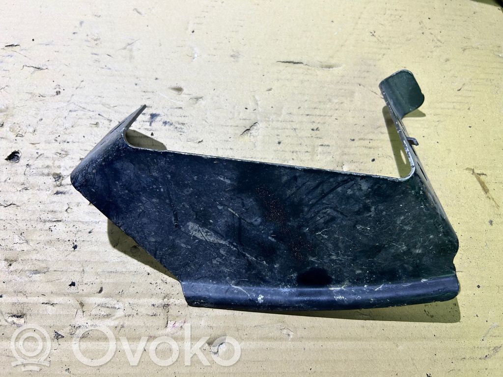 Front bumper mounting bracket   8200808374