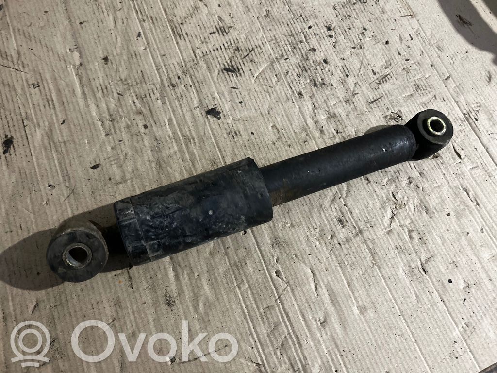 Iveco Daily 35 - 40.10 Priekšpusē amortizators 