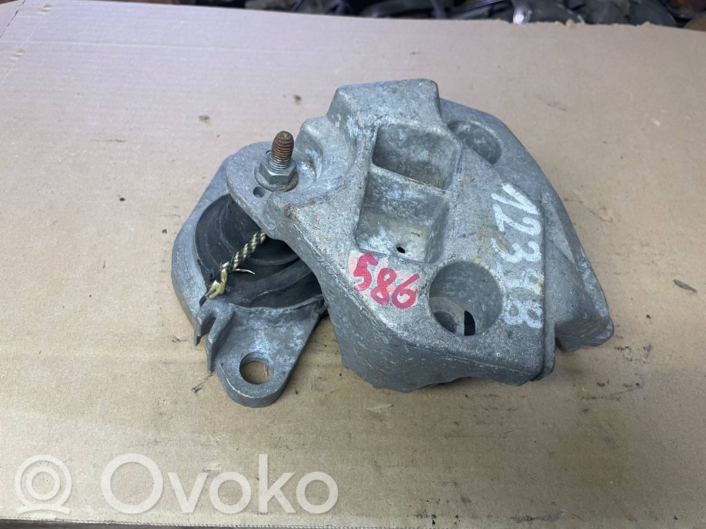 Renault Clio II Engine mount bracket 