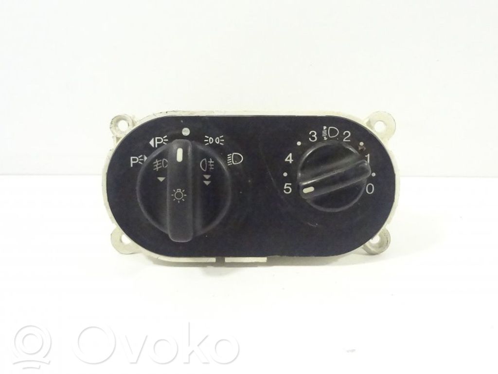 Ford Mondeo MK I Interruptor de luz 