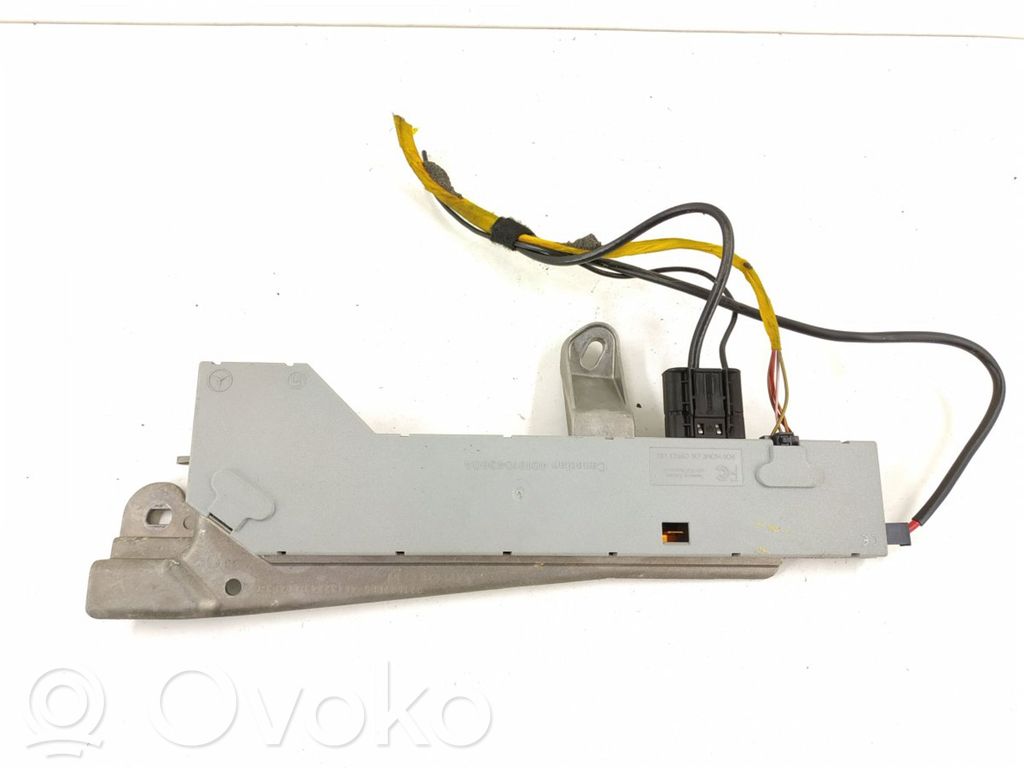 Mercedes-Benz E W211 Antenos stiprintuvas 