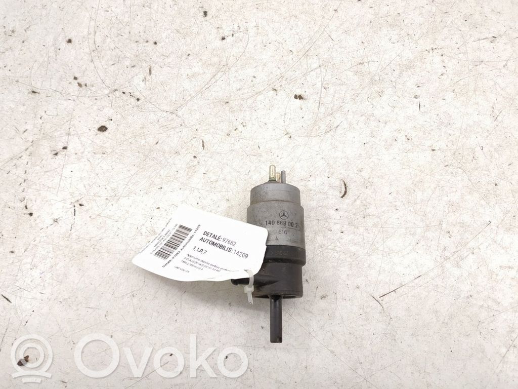 Mercedes-Benz S W140 Windshield washer spray nozzle 