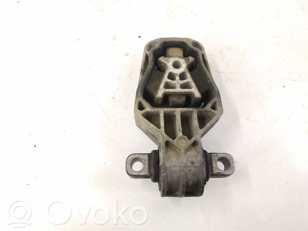 Mercedes-Benz B W246 W242 Engine mounting bracket 
