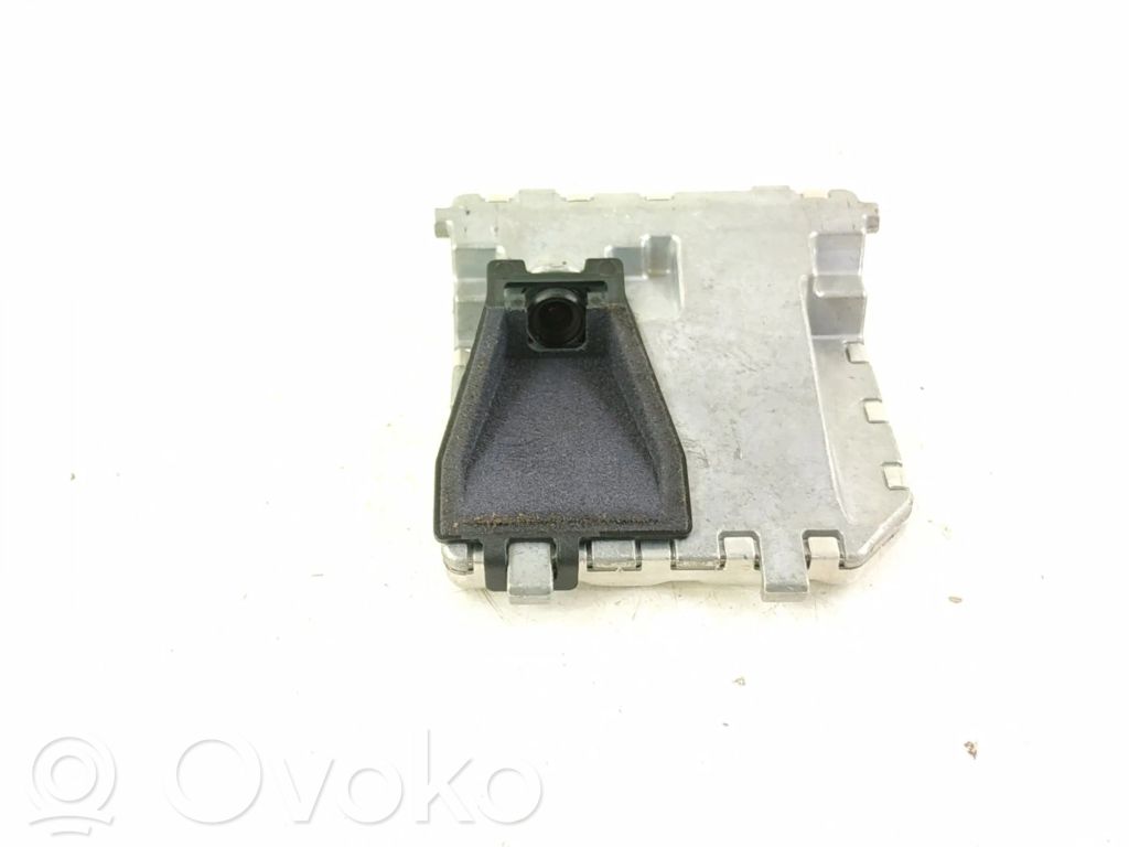 Mercedes-Benz E W212 Frontkamera Windschutzscheibe Frontscheibe 