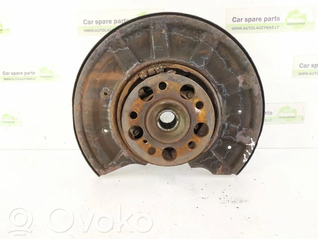 Mercedes-Benz GLK (X204) Cubo de rueda trasera 