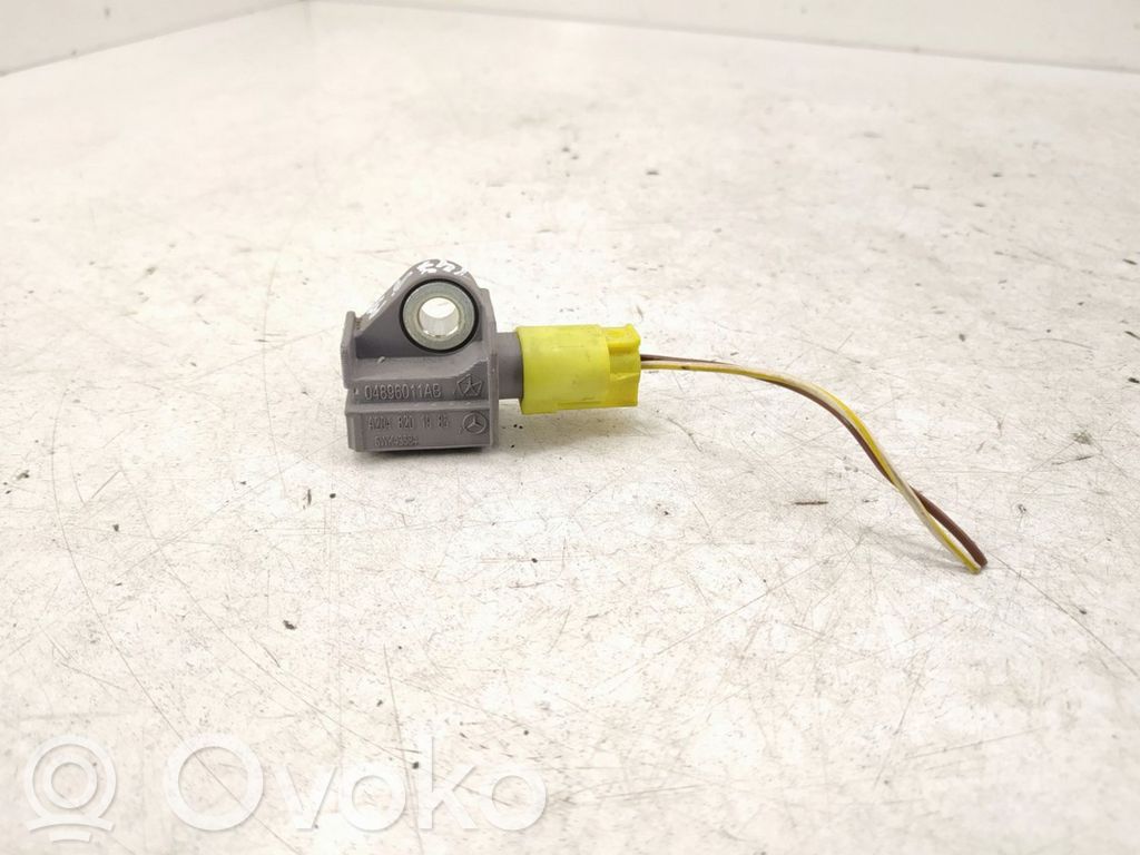 Mercedes-Benz C W204 Airbagsensor Crashsensor Drucksensor 