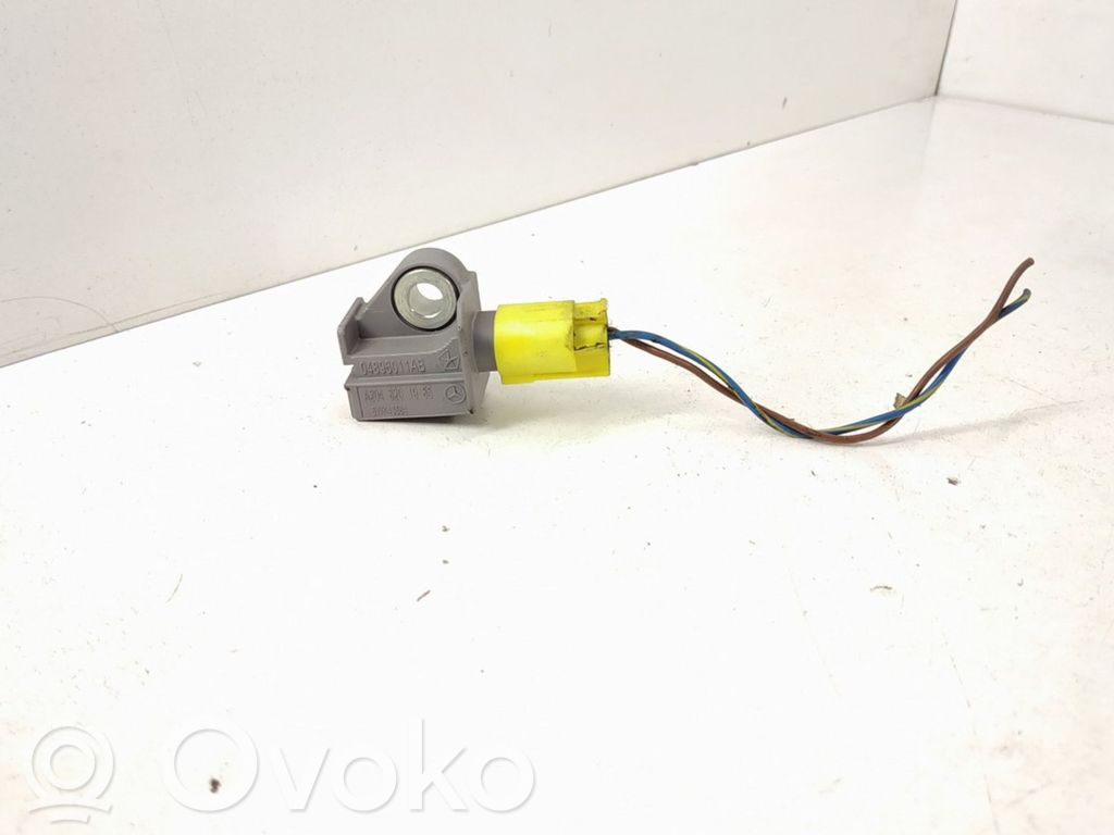 Mercedes-Benz C W204 Airbagsensor Crashsensor Drucksensor 