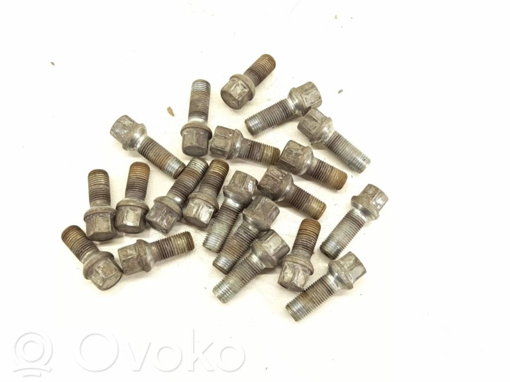Mercedes-Benz CLS C218 X218 Nuts/bolts 
