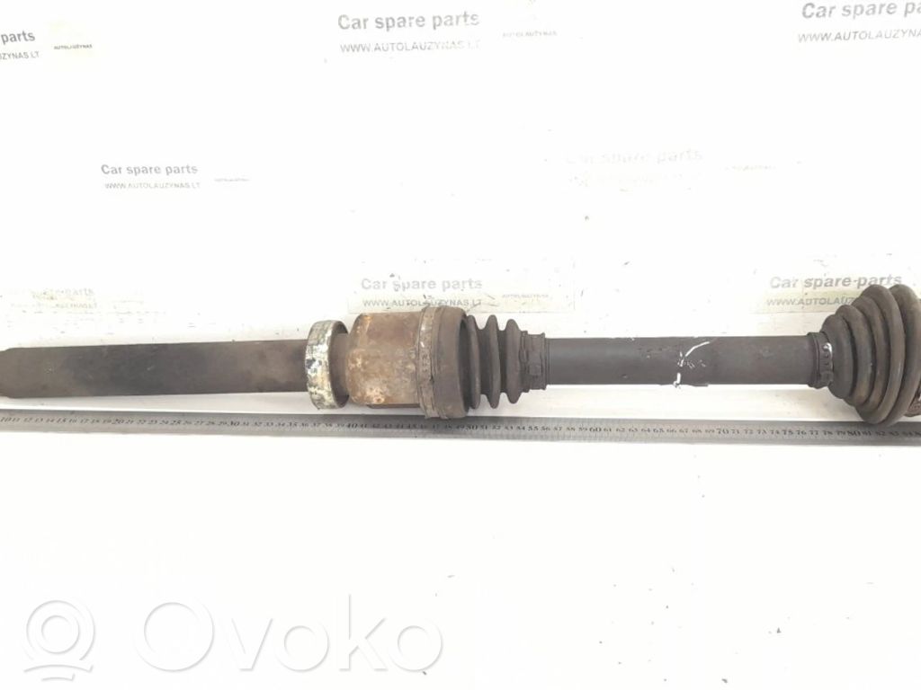 Ford C-MAX I Priekinis pusašis 
