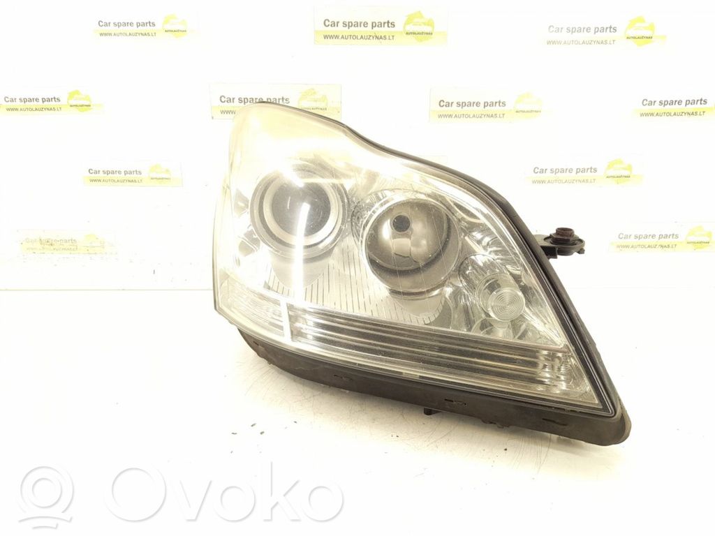 Mercedes-Benz GL X164 Lampa przednia 