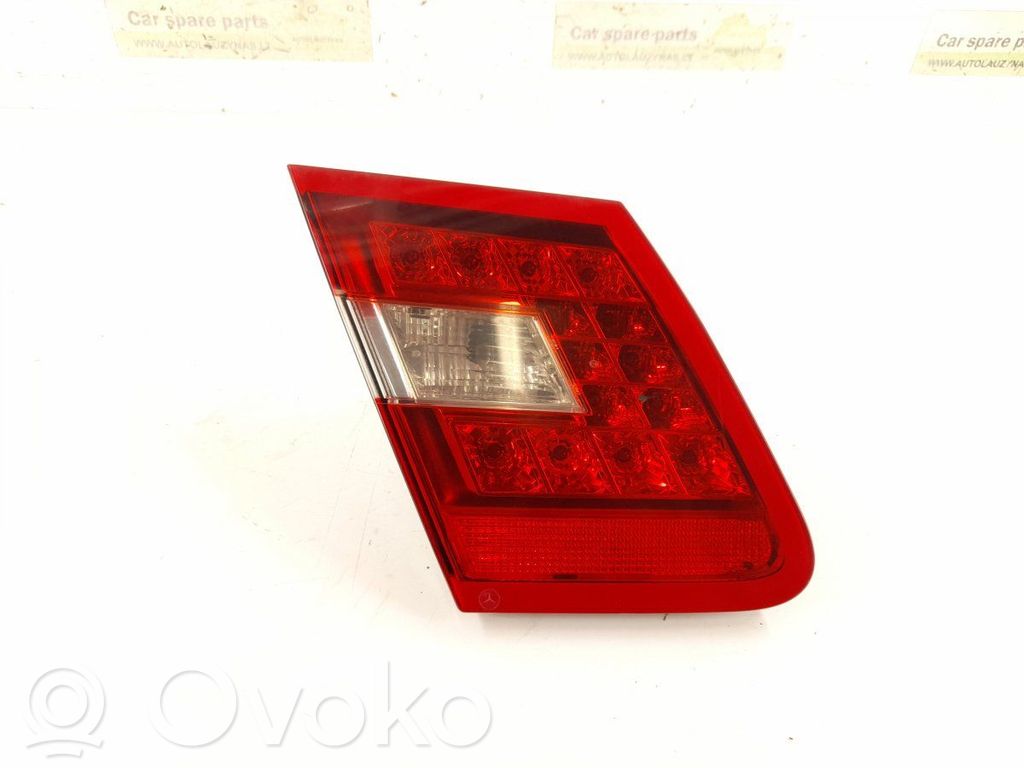 Mercedes-Benz E W212 Lampy tylnej klapy bagażnika 