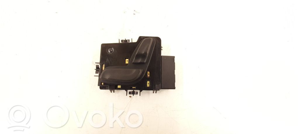 Mercedes-Benz C W205 Interruptor de control del asiento 