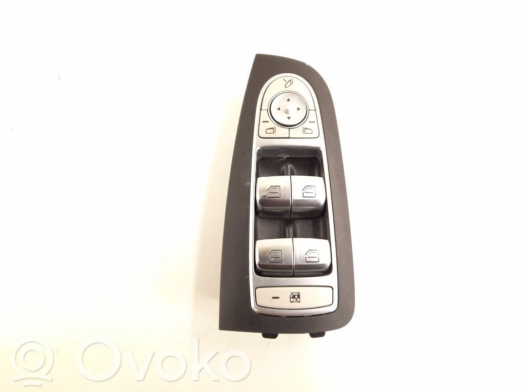 Mercedes-Benz C W205 Przyciski szyb 