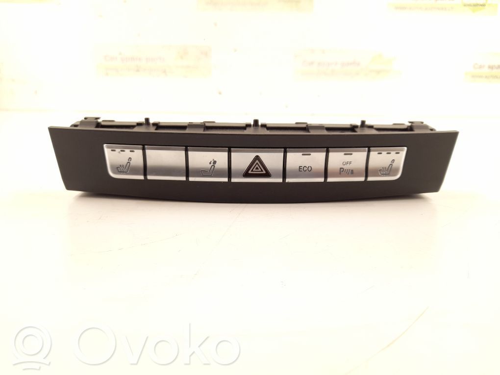 Mercedes-Benz E W212 Alarm switch 