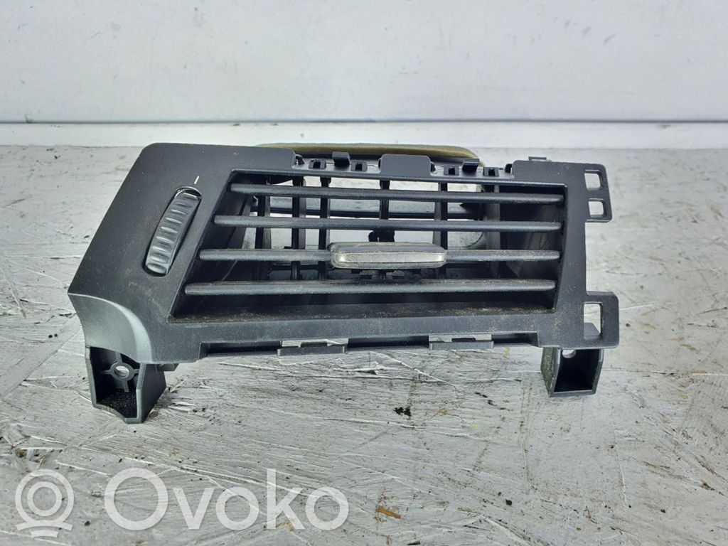 BMW 5 E60 E61 Šoninės oro grotelės 