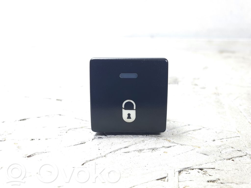 Citroen Berlingo Central locking switch button 