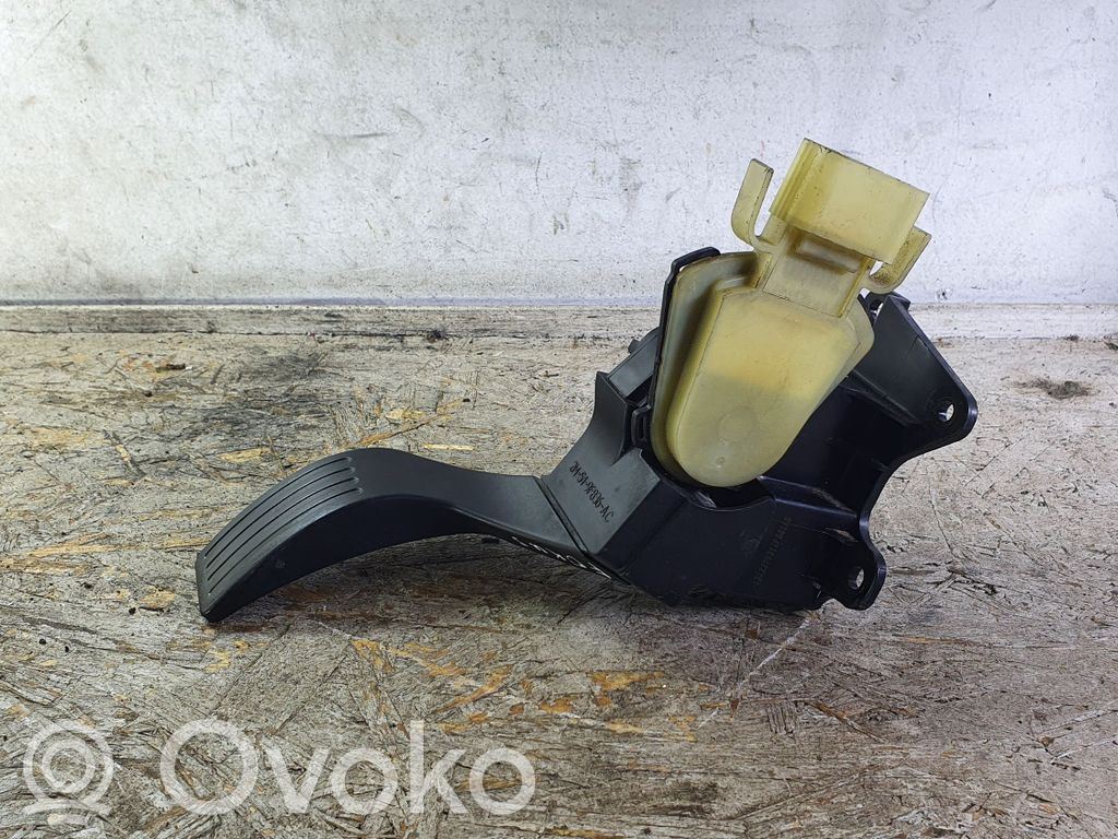 Ford Focus Akseleratora pedālis 